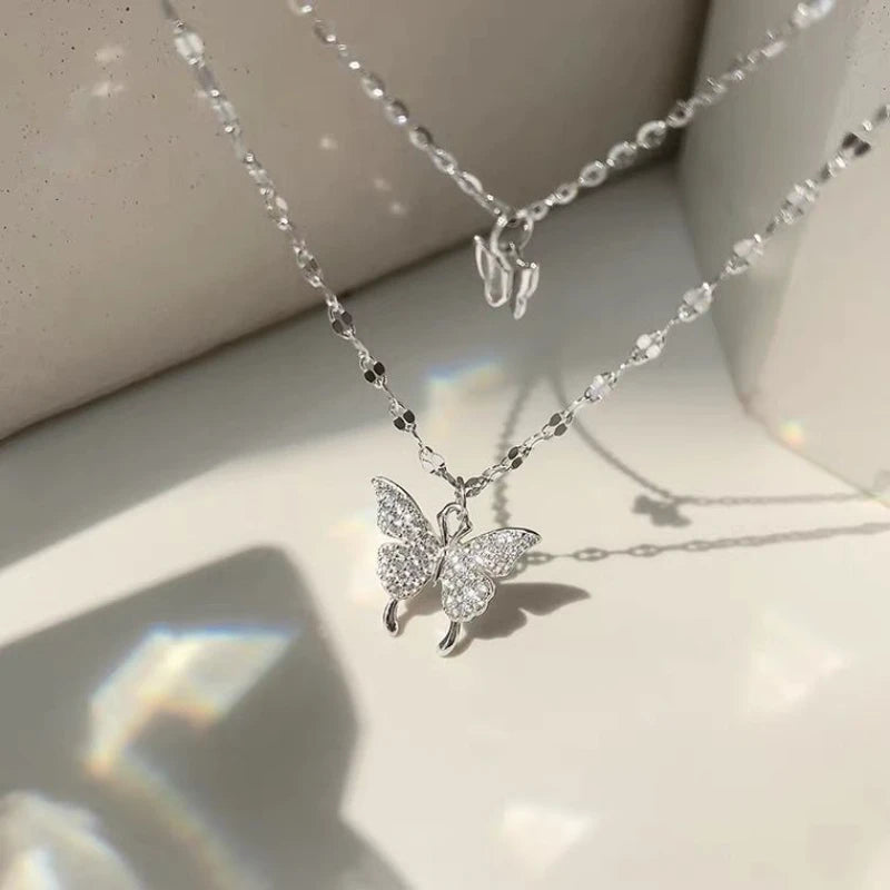 Women and jewelryClassic Fashion Double Layer Butterfly Necklace 2023 New Collar Chain Light Luxury Small Pendant Neckchain