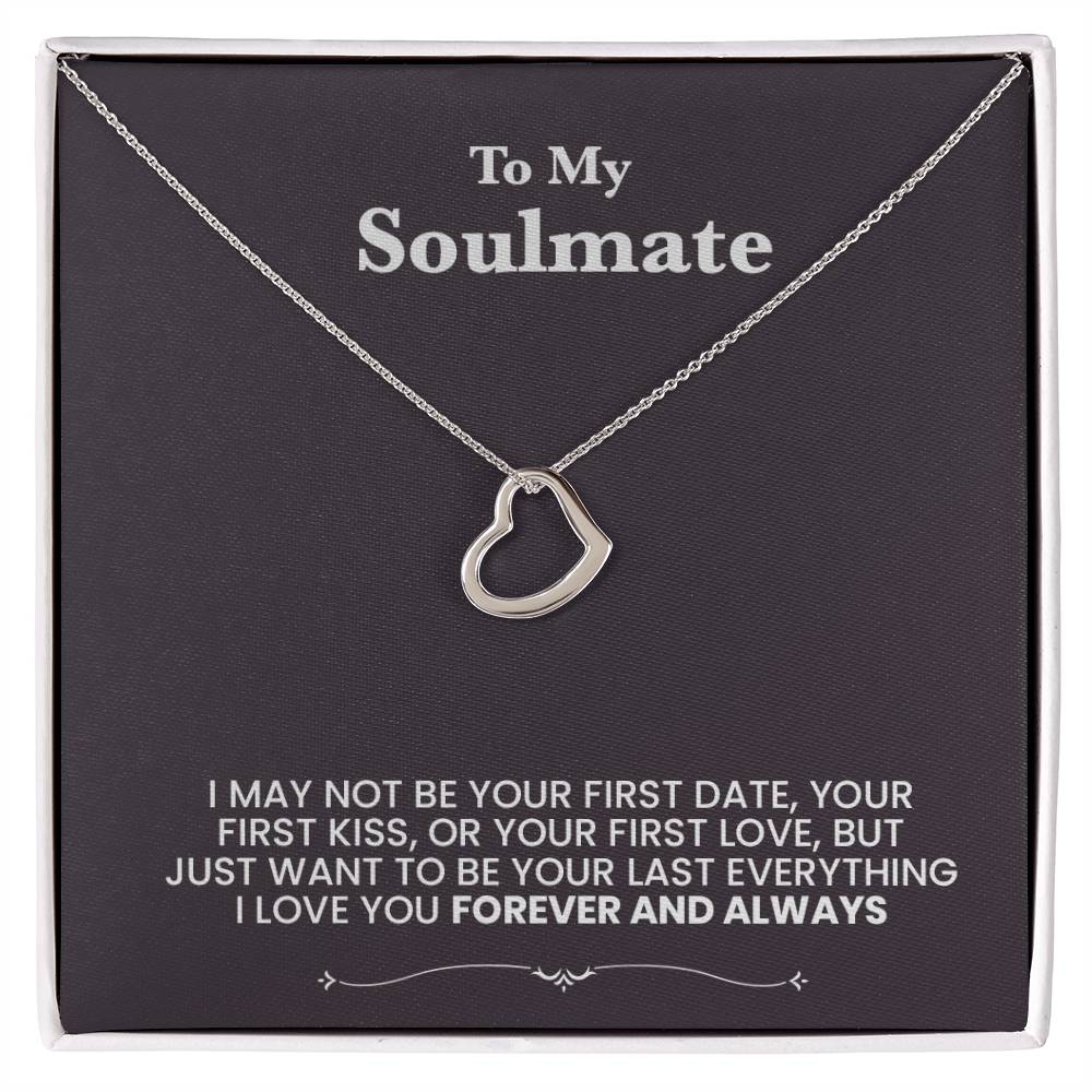 Un collier coeur pour mon âme sœur - beau message sur fond noir