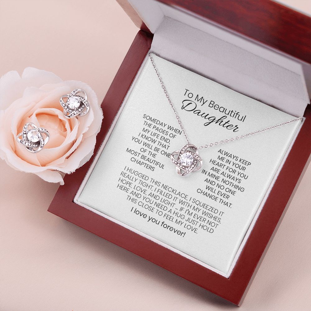 Cadeau pour fille avec collier à nœuds. Code N110