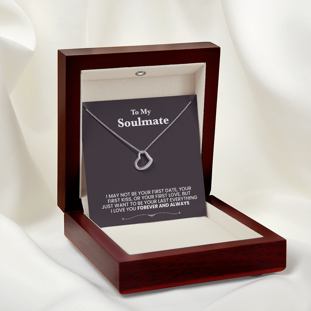 Un collier coeur pour mon âme sœur - beau message sur fond noir