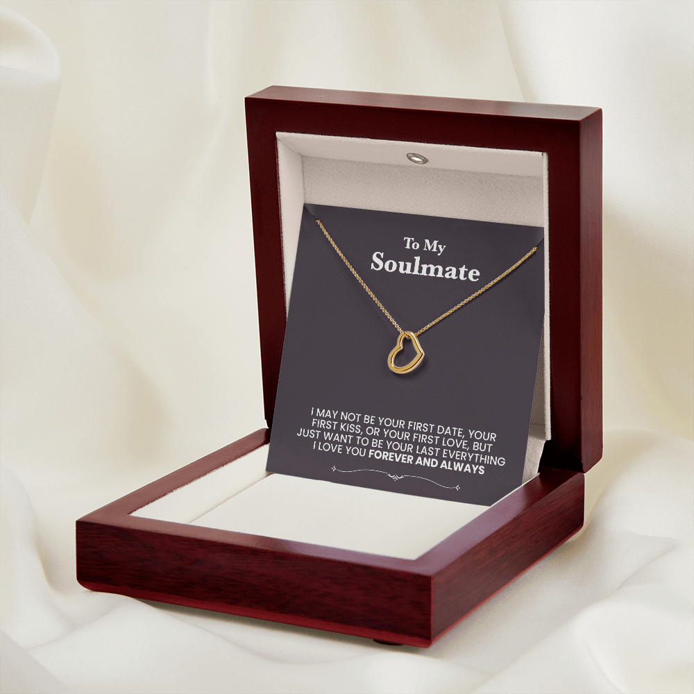 Un collier coeur pour mon âme sœur - beau message sur fond noir